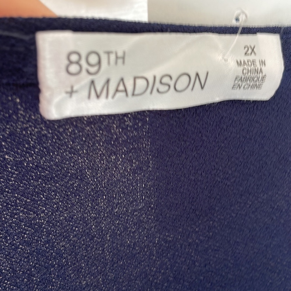 89th + MADISON NAVY RHINESTONE TRIM BLOUSE 3/4 SLEEVE V-NECK EVENING GLAM TOP 2X - Picture 8 of 9